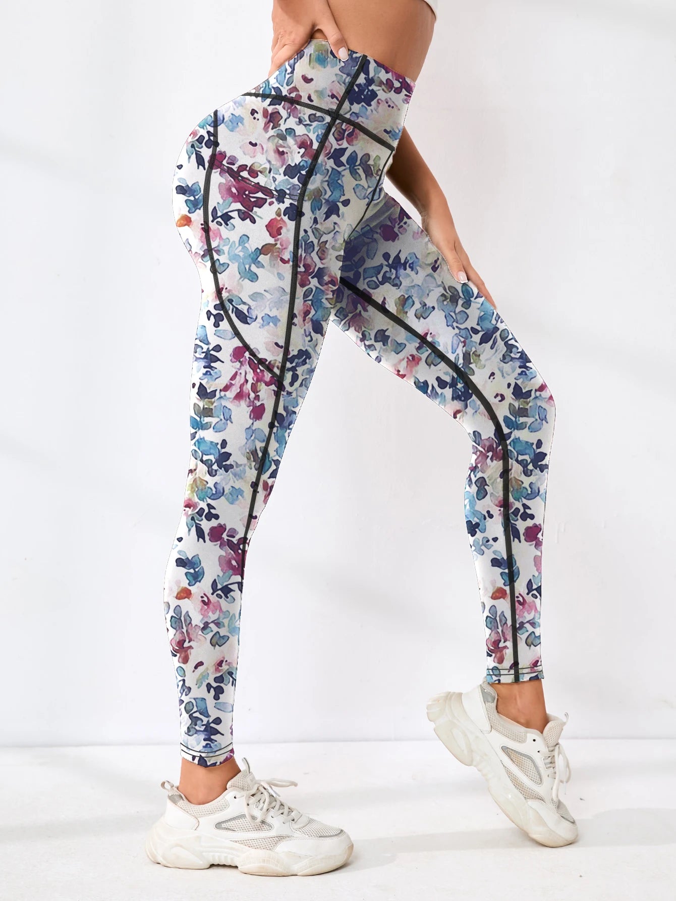 Printed women's high waistband pocket fitness pants paired