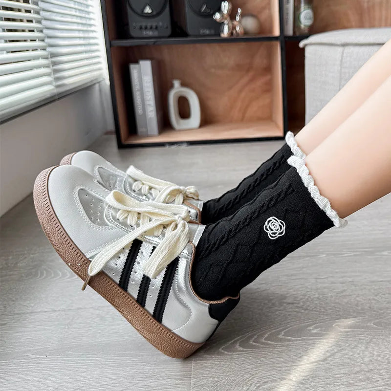 Women's Retro Embroidered Heart or Flower Socks
