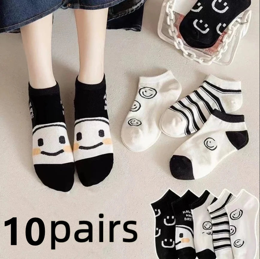 5 Pairs Letter Print Socks Comfy & Breathable