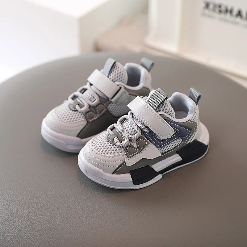 Kids' Soft-Sole Flexible Trainers, EU 21-30, image 1 of 16