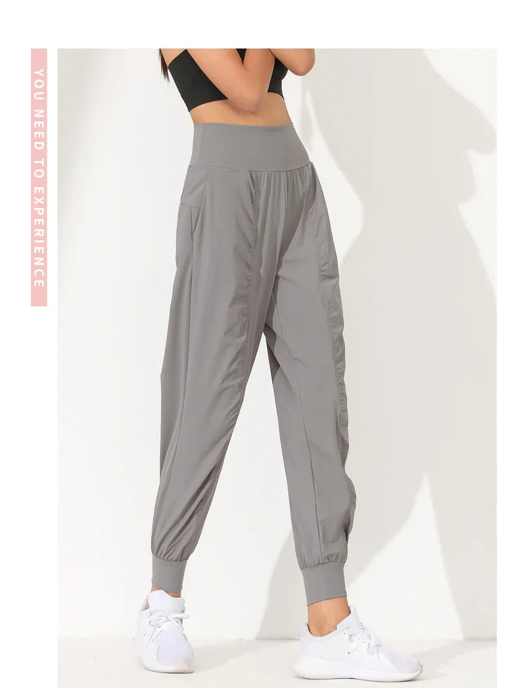 Women's Loose-Fit Cuffed Running Joggers, image 21 of 28