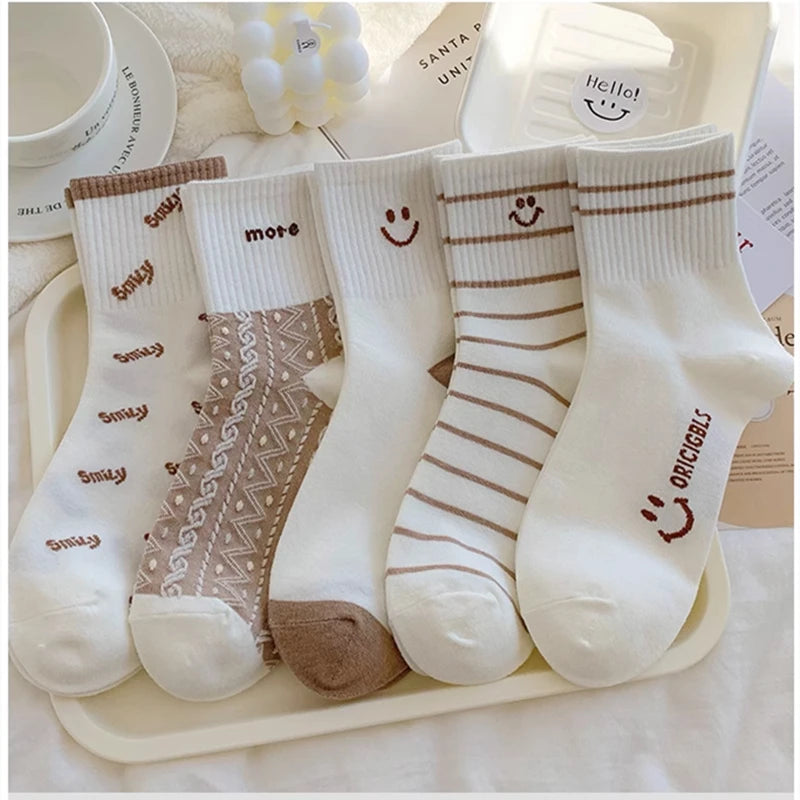 5 Pairs Letter Print Socks Comfy & Breathable