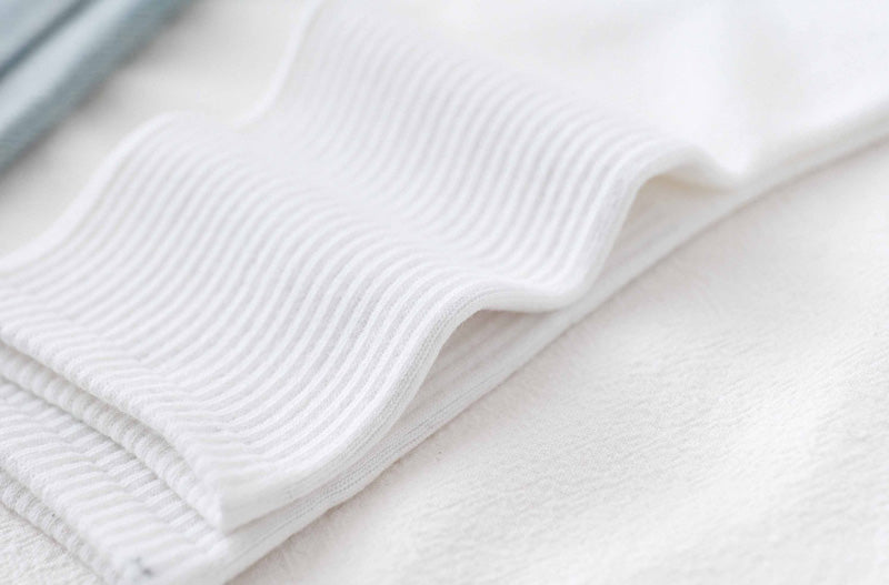 5 Pairs Men Crew Socks Black White Middle