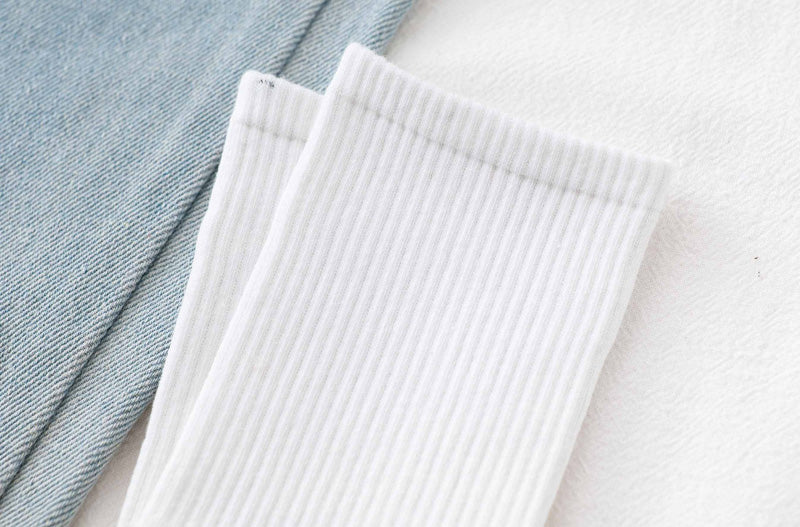 5 Pairs Men Crew Socks Black White Middle