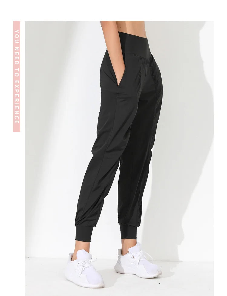 Women's Loose-Fit Cuffed Running Joggers, image 19 of 28