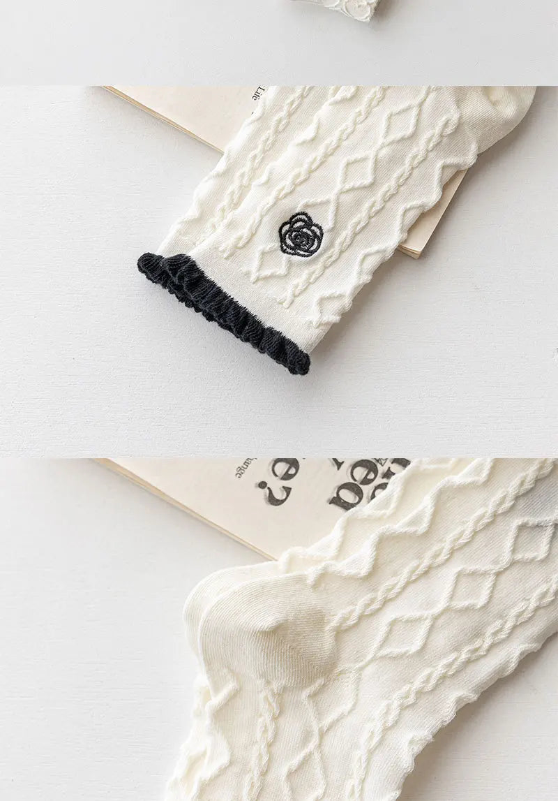 Women's Retro Embroidered Heart or Flower Socks