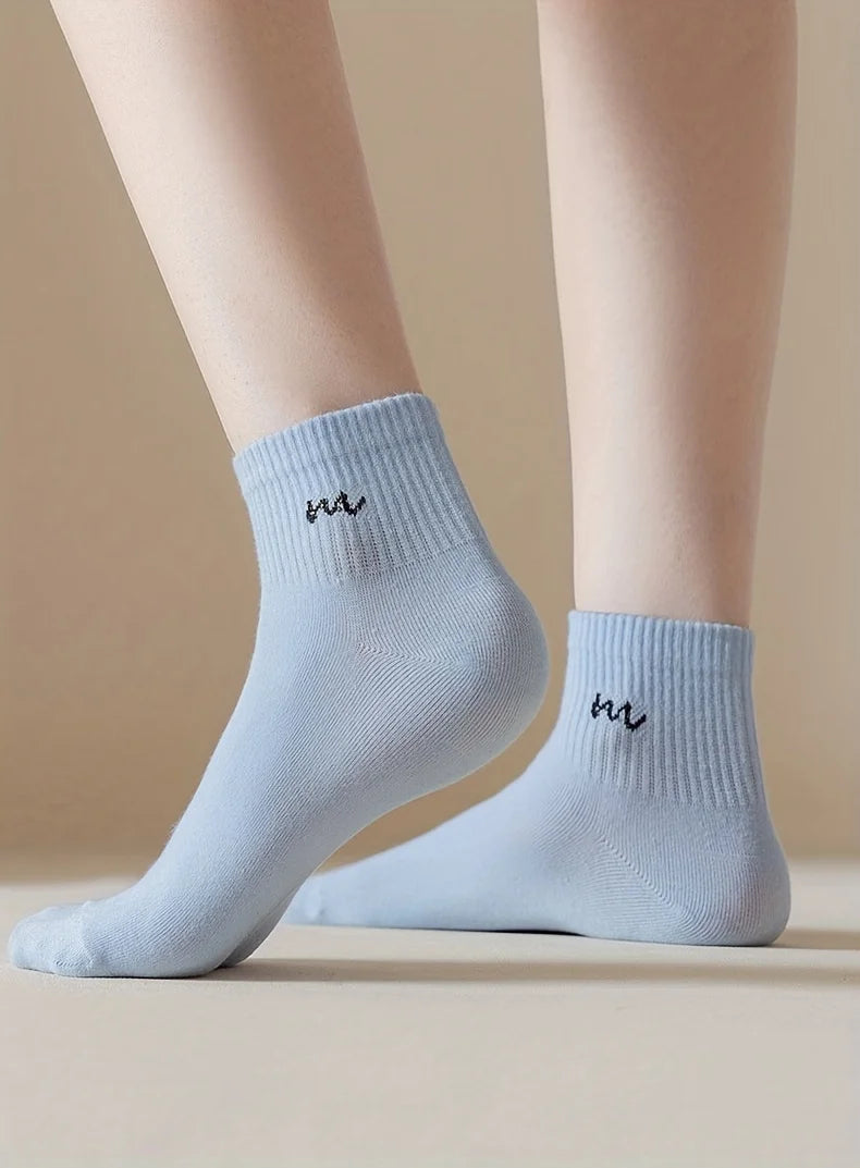 5 Pairs Letter Print Socks Comfy & Breathable