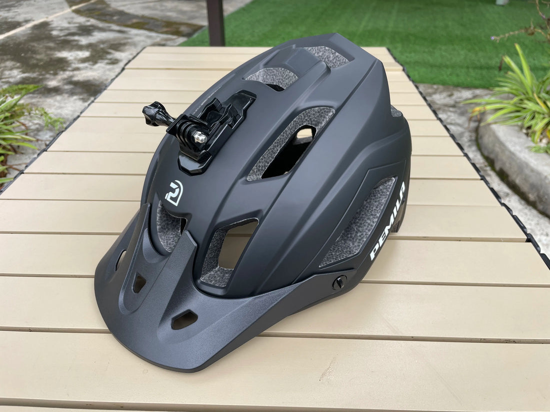 Lightweight Road and MTB Helmet, 56-62cm