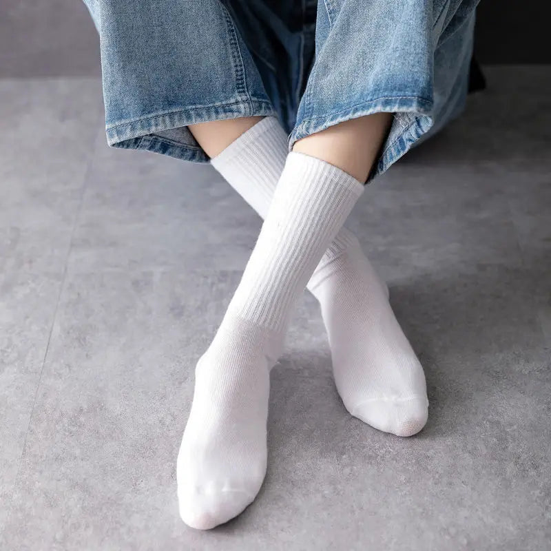 Men's Black and White Crew Socks, 5 Pairs, image 5 of 20