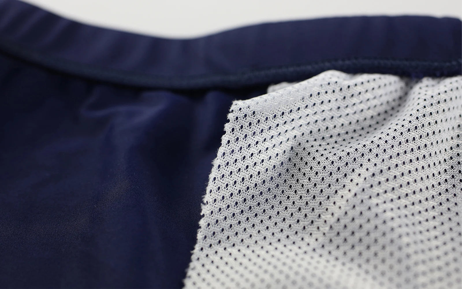 New Mens Swimsuit Sexy Swimwear Man Swimming Shorts